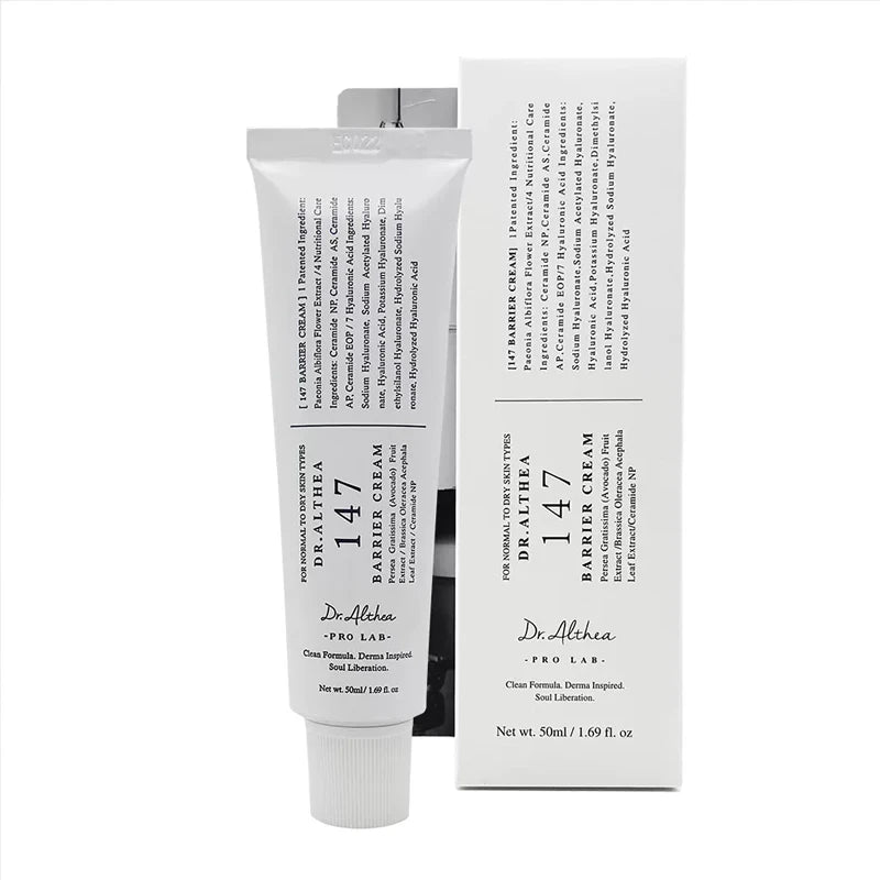 Antioxidant hydrating face cream jar and moisturizing spray bottle with vitamin C essence