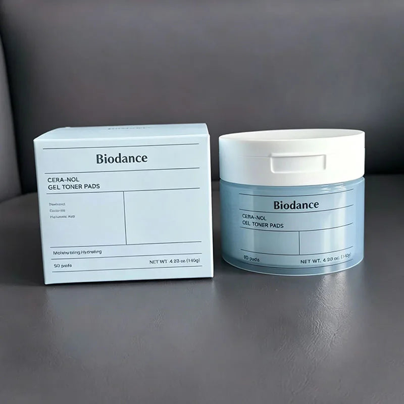 Facial sheet mask with hydrating essence for gentle repair and firming of sensitive skin