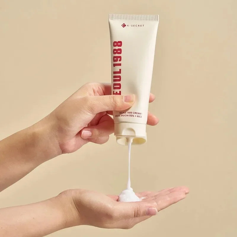 Seoul 1988 Retinol Ginseng Snail Serum Set — Retinol, Ginseng & Snail — Dropper and serum consistency detail
