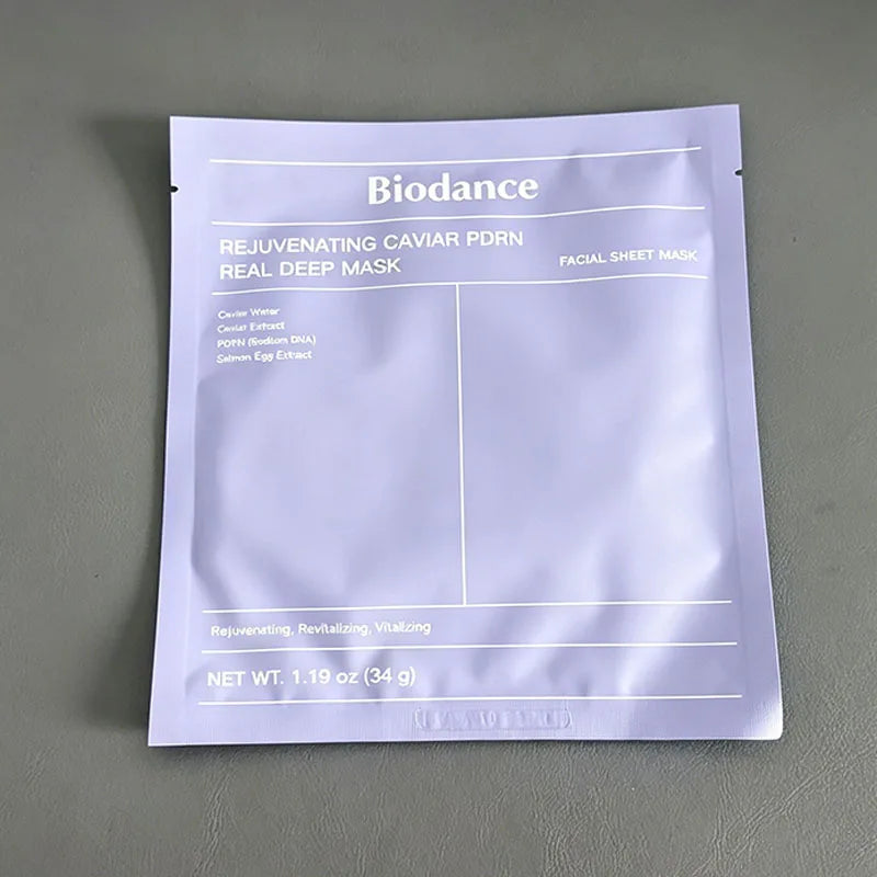 Facial gel mask with collagen for deep moisture, smoother pores and improved elasticity