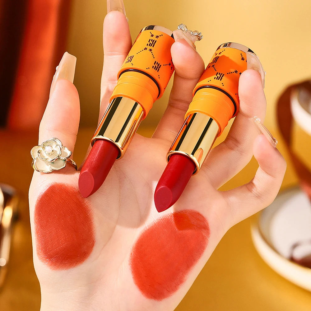 SkinSwaag Beauty — CHAFFUL Matte Lipstick — Long-lasting wear demonstration