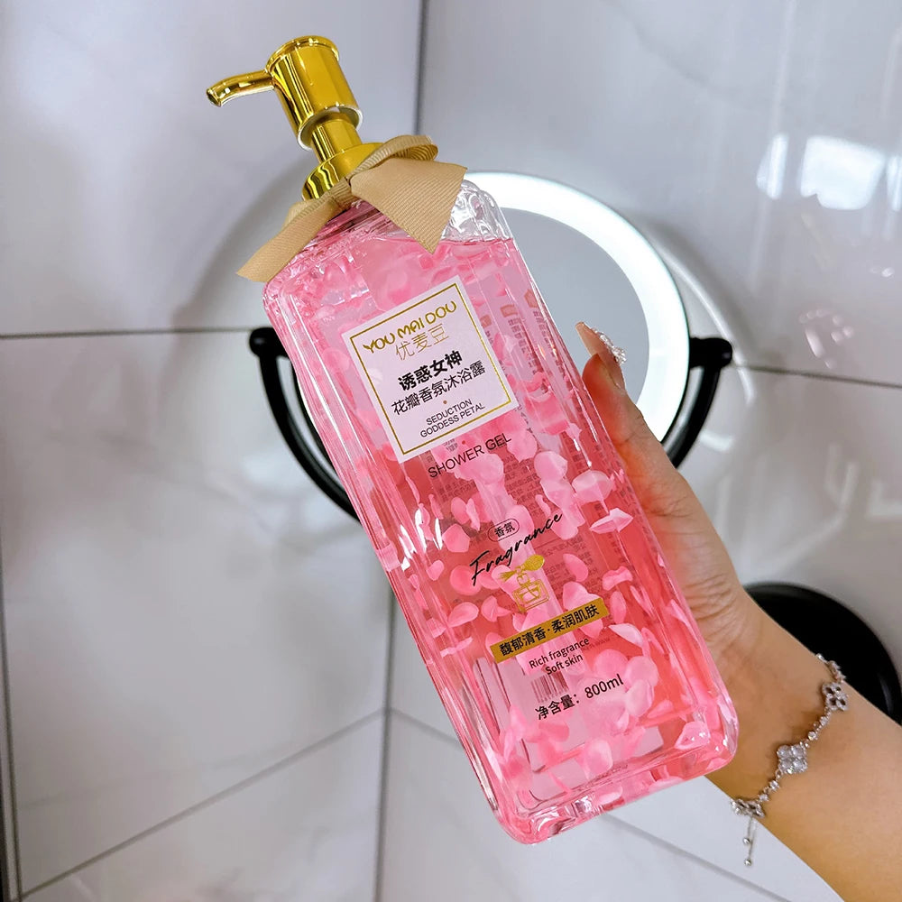 YUMAIDOO Mango Peach Bubble Shower Gel — Mango & Peach — Shower gel texture and consistency swatch