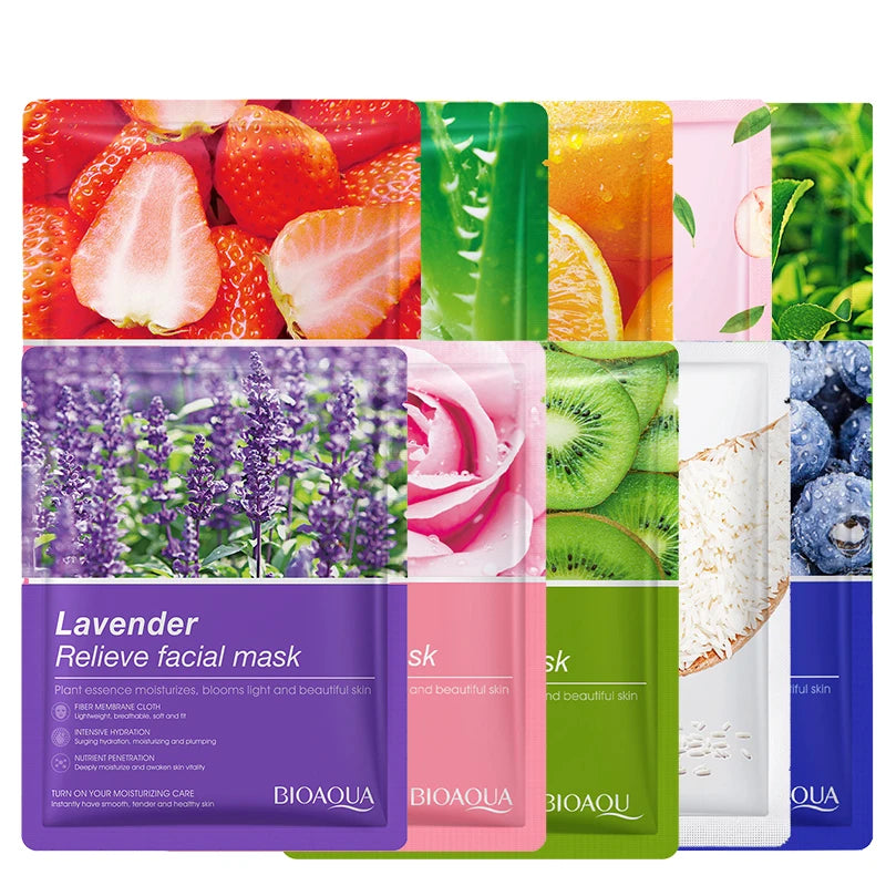 Facial sheet mask set with aloe, olive and green tea extracts for moisturizing and brightening.