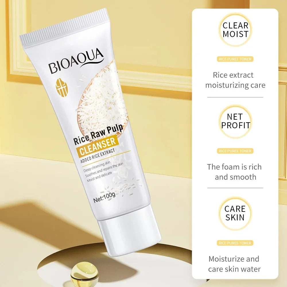 Brightening facial cleanser foam with rice raw pulp extract