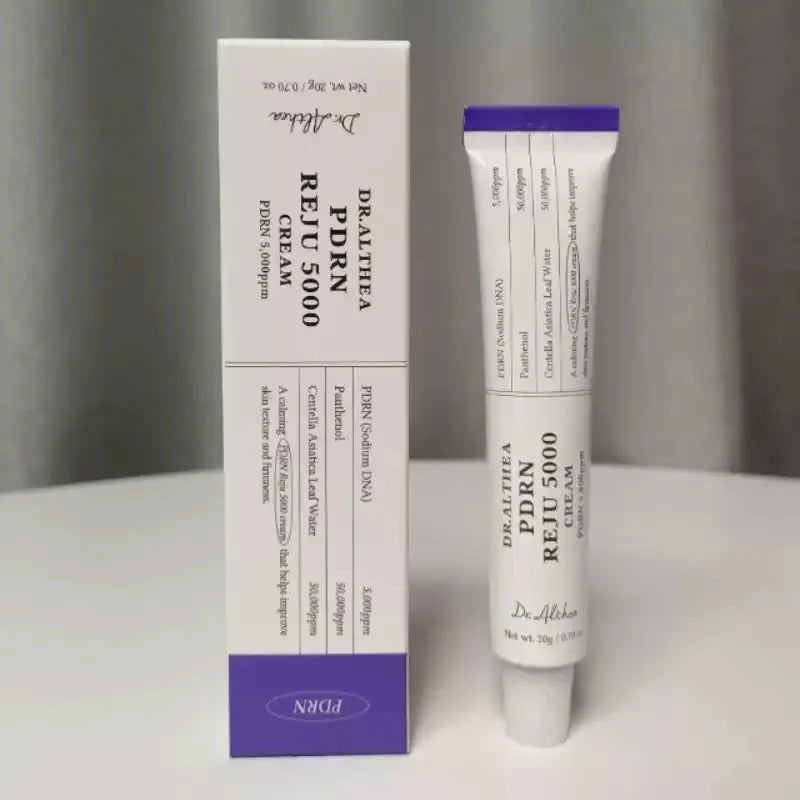 DR ALTHEA 147 Barrier 345 Relief Cream — 147 Barrier & 345 Relief — Full cream texture and absorption detail