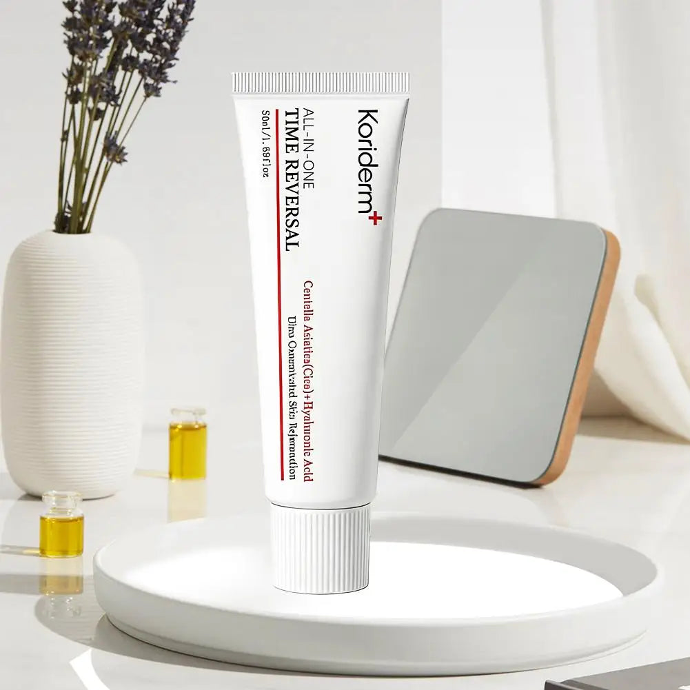 Jar of Centella hyaluronic acid moisturizing face cream