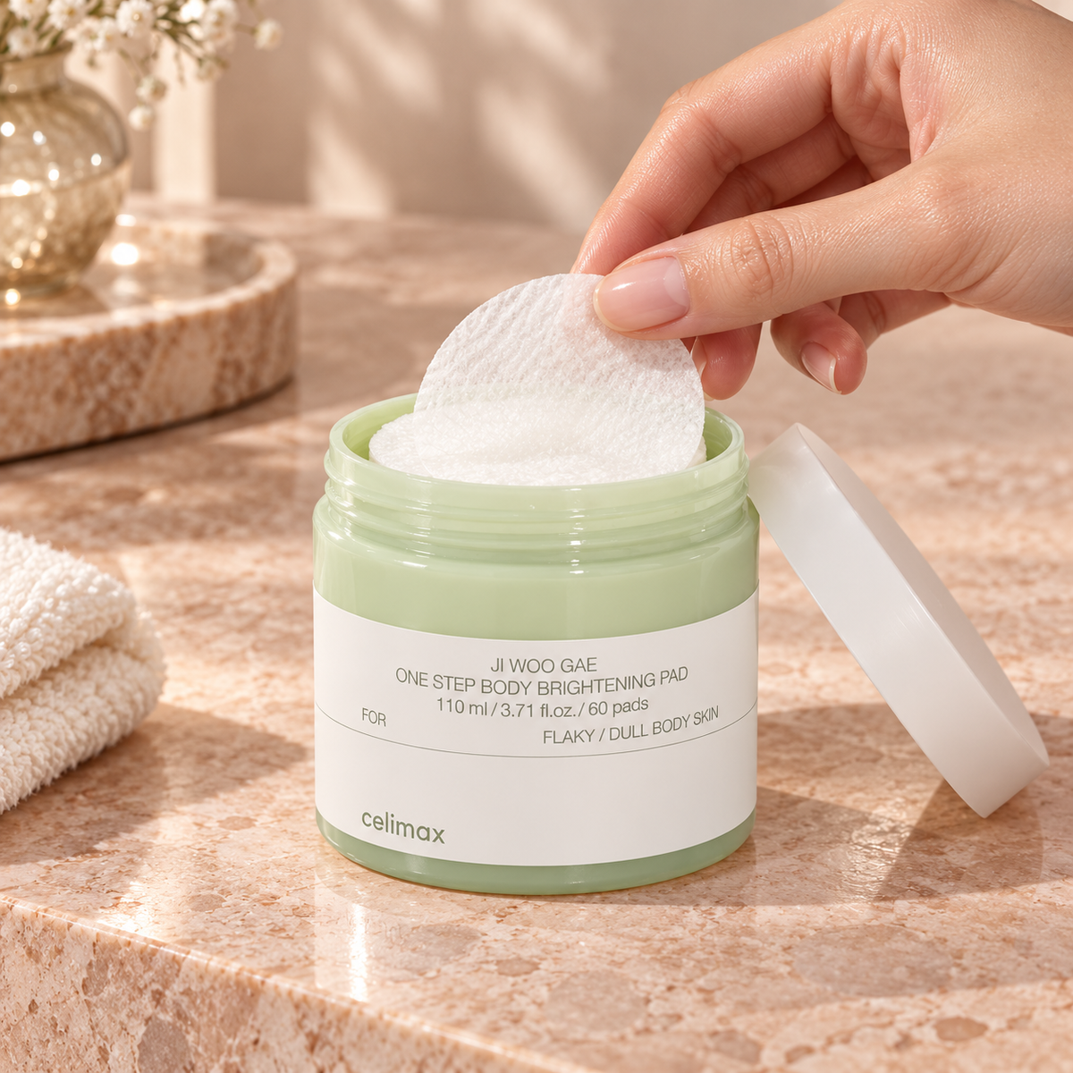 Celimax Ji Woo Gae One Step Body Brightening Pad — 60 pads / 110 ml — product detail