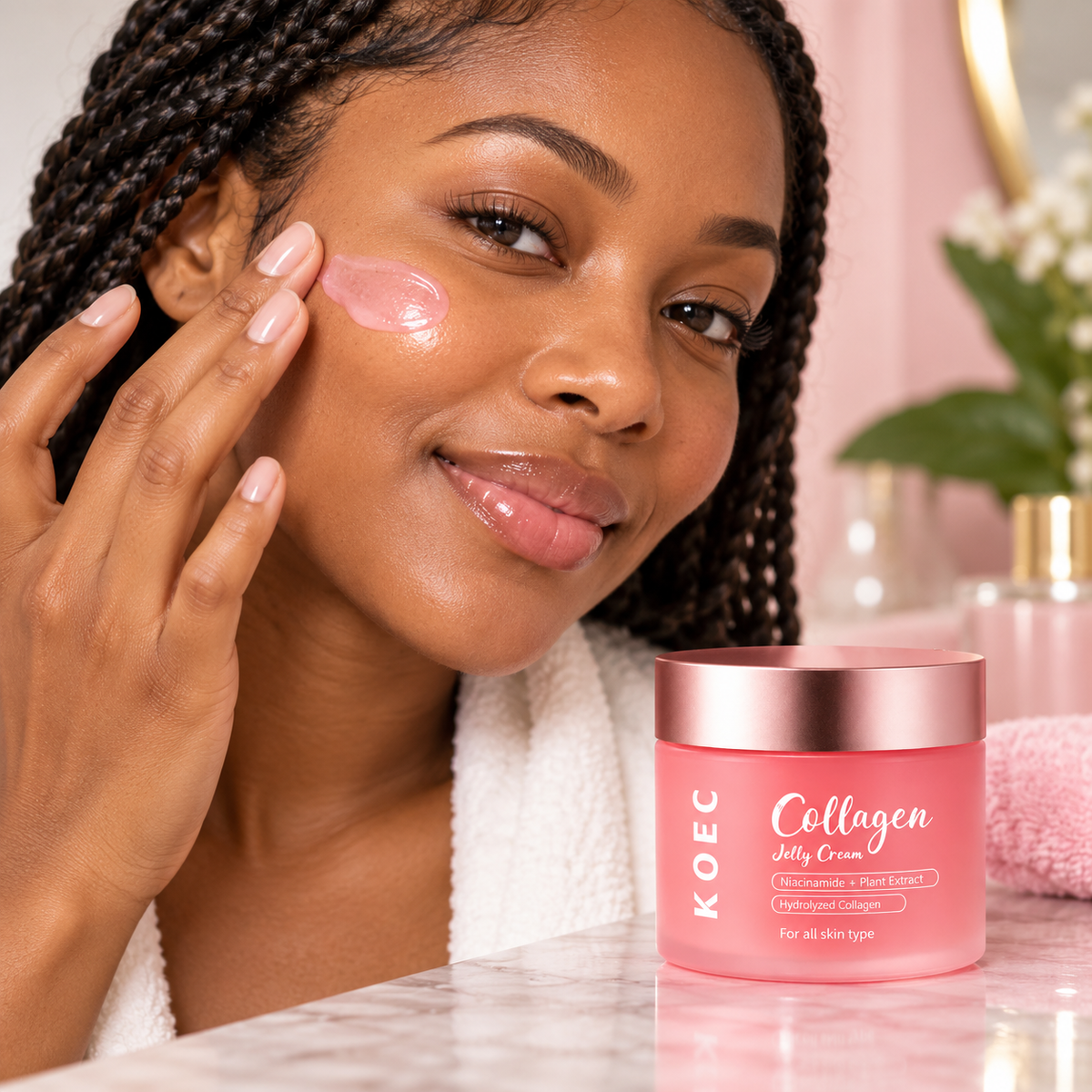 KOEC Collagen Jelly Cream — 100 ml — adult model applying product