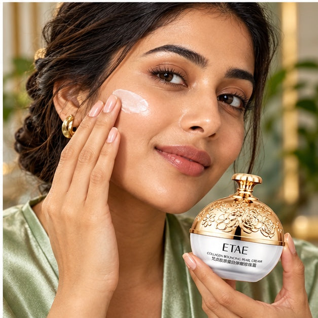 ETAE Collagen Bouncing Pearl Cream — 30 g — adult using the product